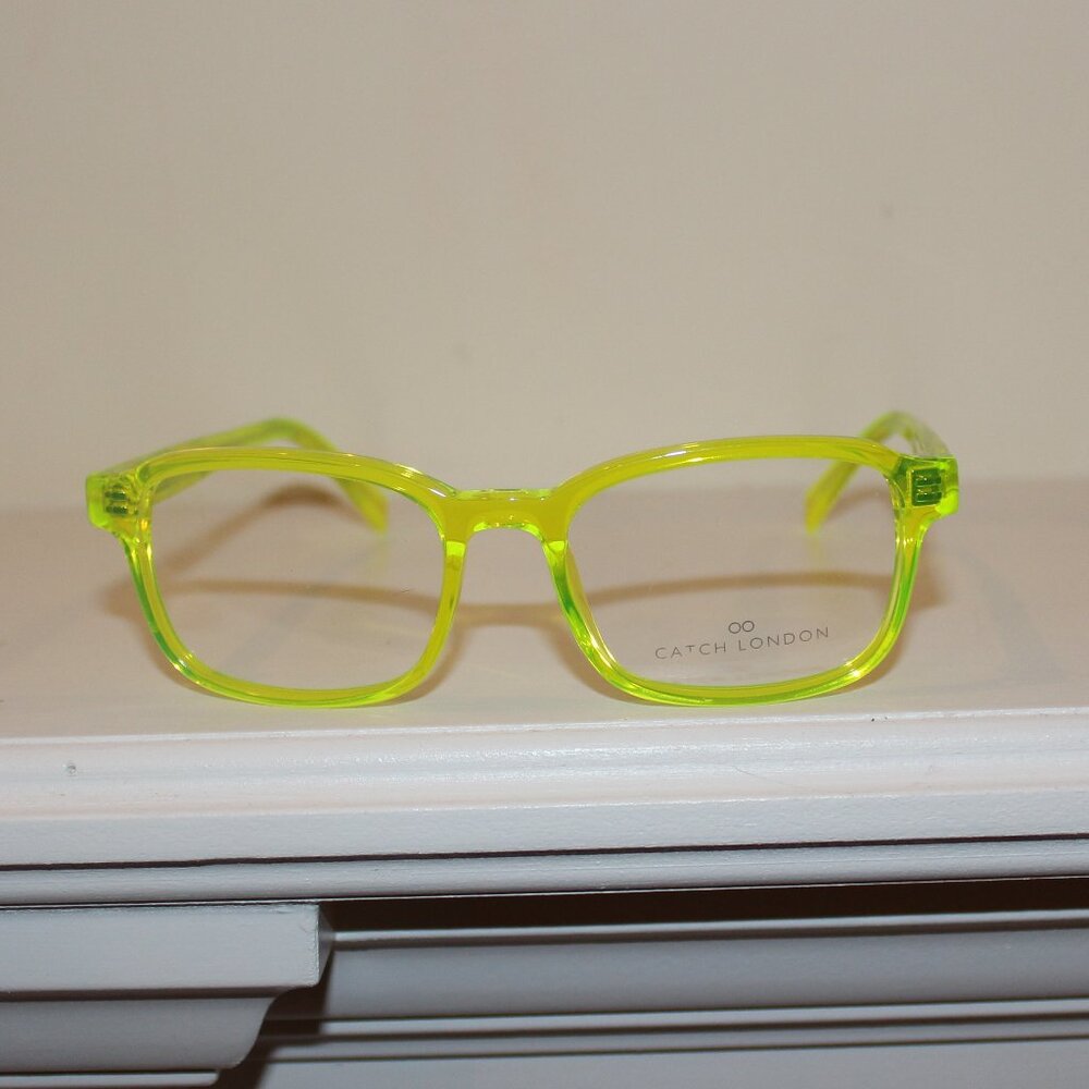 Catch London Kid's Glasses (white chapel)